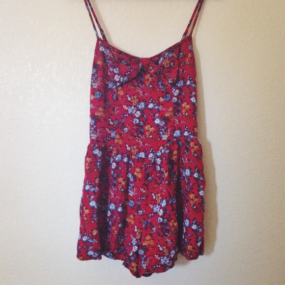 Xhiliration floral romper