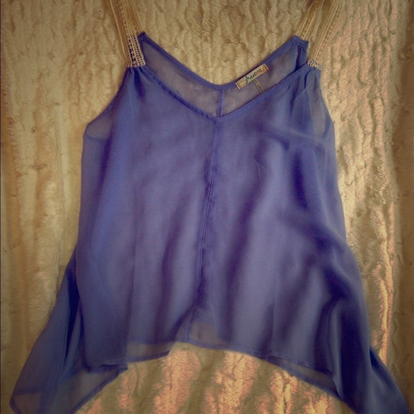Light purple chiffon top with crochet straps, NEW