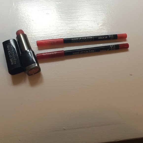 Makeup forever lip bundle