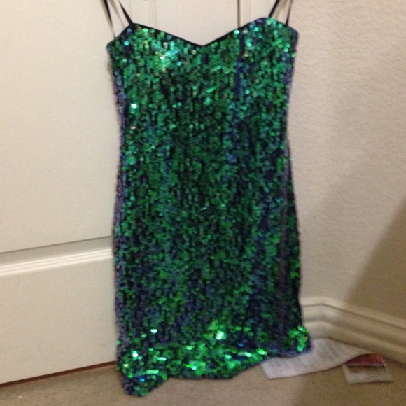 Strapless homecoming dress