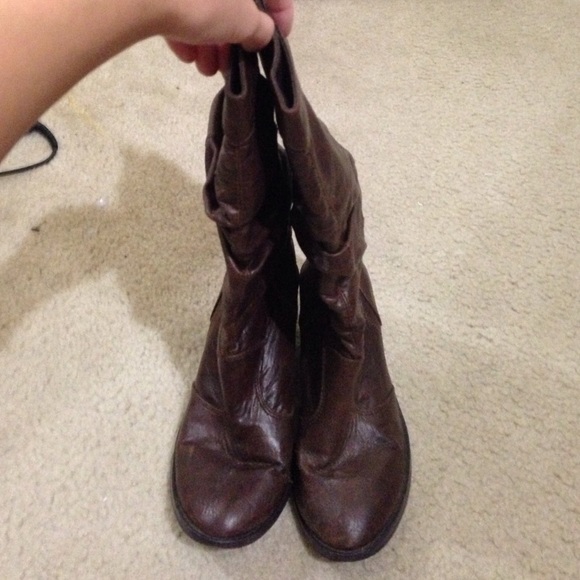 Brown boots