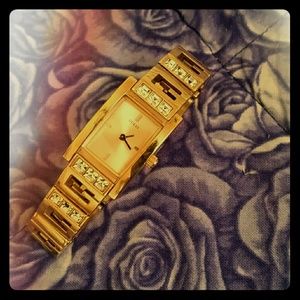 Rose gold Guess watch