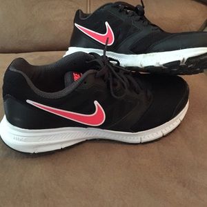 Nike sneakers size 8