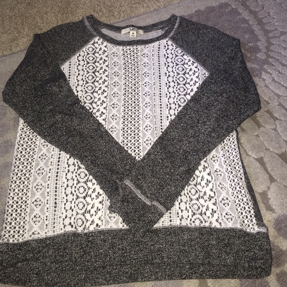 Cute sweatshirt.. Lace front