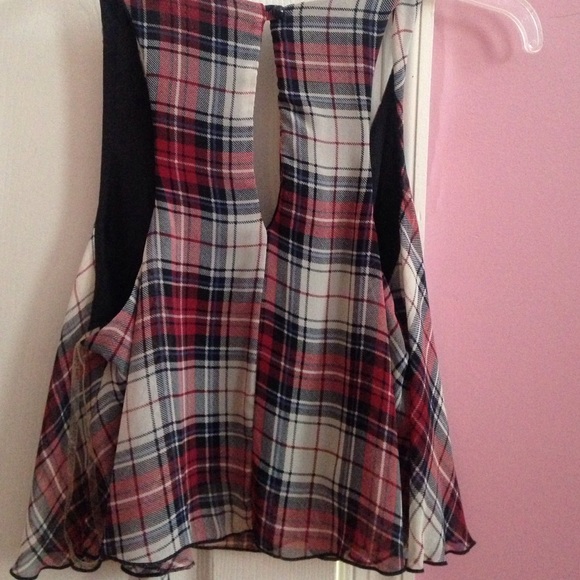 Crop top - Picture 2 of 2