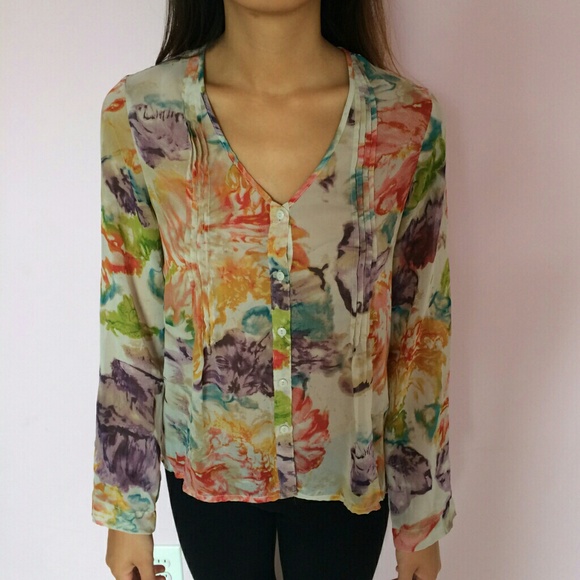 🌸🌷🌹Abstract florals top🌷🌸🌹