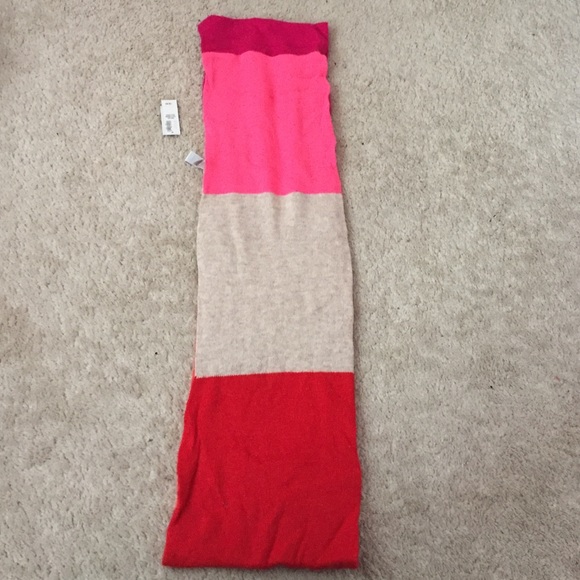 Multicolored Scarf - Picture 2 of 3