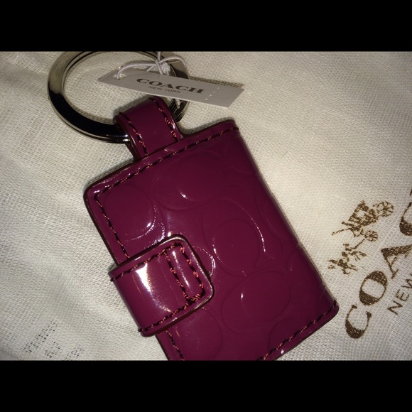 Coach Picture Key Chain - Picture 3 of 3