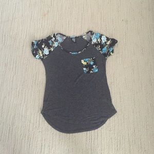 Floral pocket tee-shirt from Nollie!!