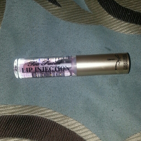 Too faced lip injection