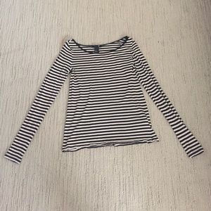 Long sleeve black and white striped shirt!!