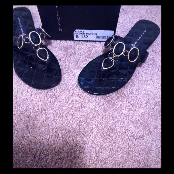 Steve Madden patent leather sandals