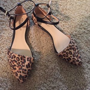 Double Ankle strap leopard flats