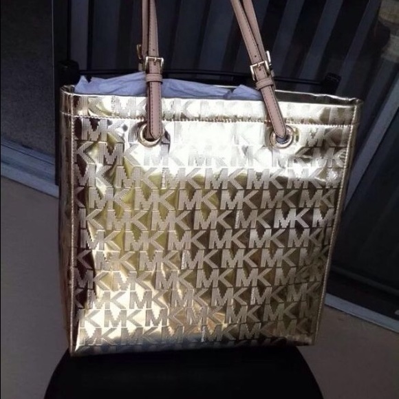 Nwt authentic Michael Kors tote purse handbag ๐ - Picture 2 of 4