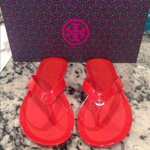 New in box Tory burch jelly sandals red