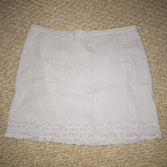 Vineyard vines seersucker skirt light blue
