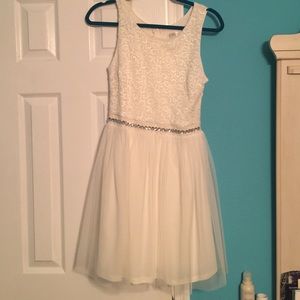 White dress w/ rhinestone border