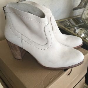 UGG Charlotte Boots!