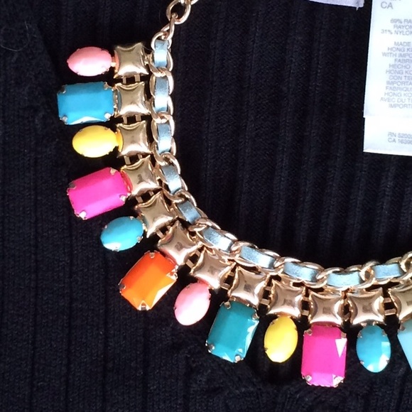 BUNDLE D 🎀 Beautiful COLORFUL STATEMENT NECKLACE - Picture 2 of 4