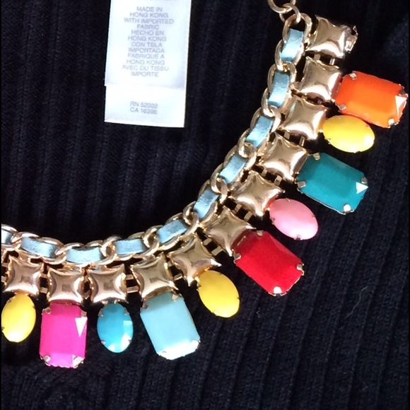 BUNDLE D 🎀 Beautiful COLORFUL STATEMENT NECKLACE - Picture 3 of 4
