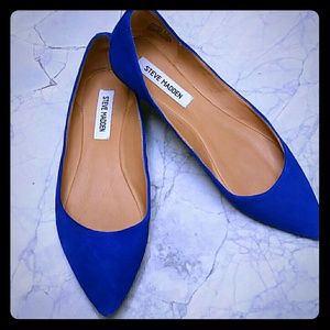 Blue pointy ballet flats