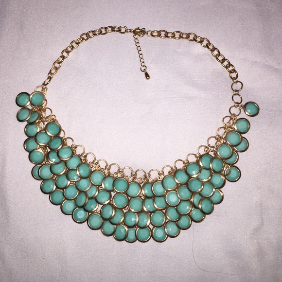 Statement necklace