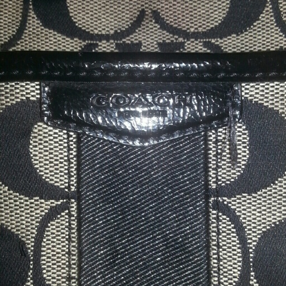 coach purse - Picture 4 of 4