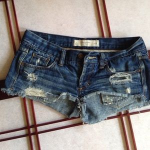 BUNDLE/ SOLD    A & F SHORTS/AM EAGLE SHORTS