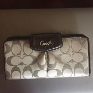 Coach wallet