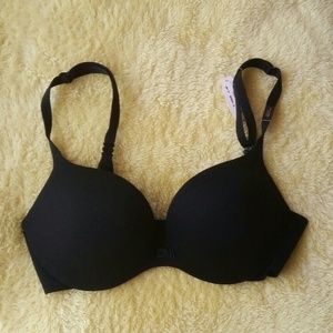 Vs bras brand new with tags