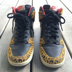 Woman's Nike Dunk