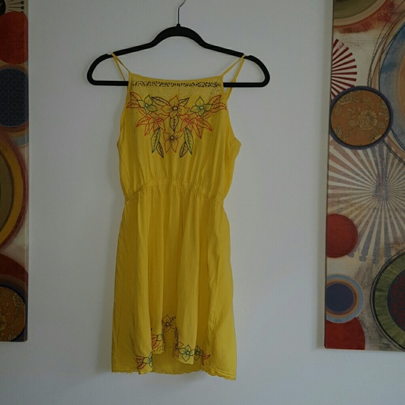 ✨✨HOT Item✨✨Spaghetti Strap Flowy Summer Top💥