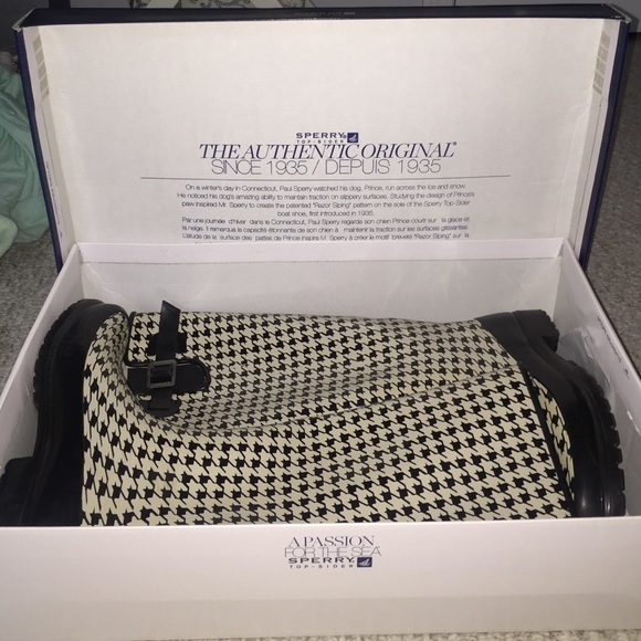 Sperry rain boots