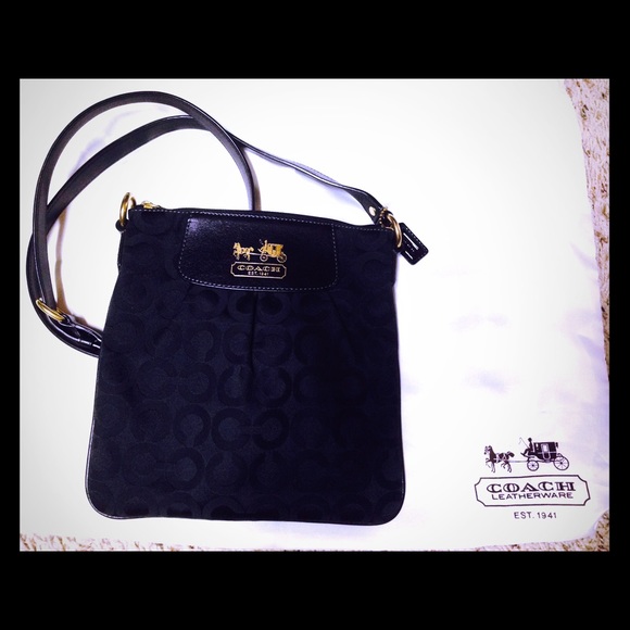 Black coach op art cross body-like new