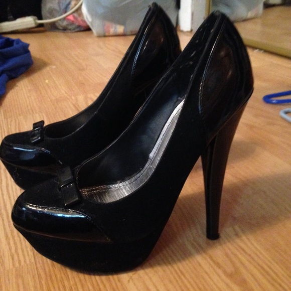 Black five inch heals