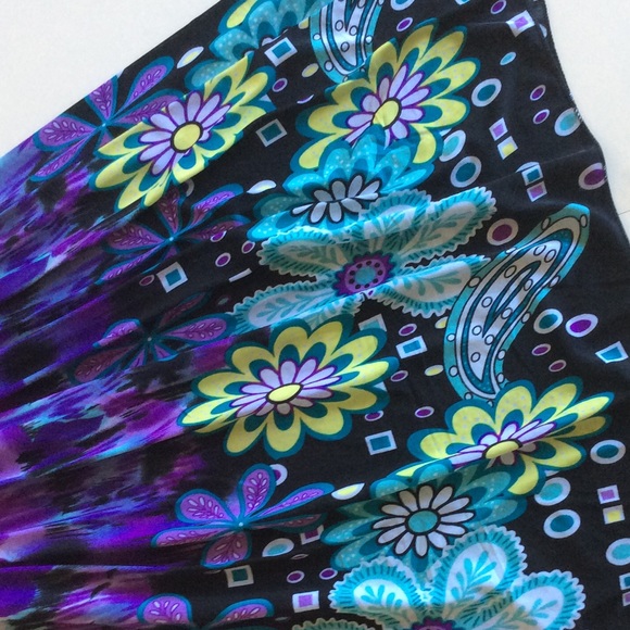 🔴SOLD🔴Purple Flower Power Strapless Dress - Picture 2 of 3