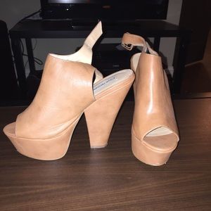 Steve Madden Gabby Wedge