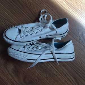 White converse