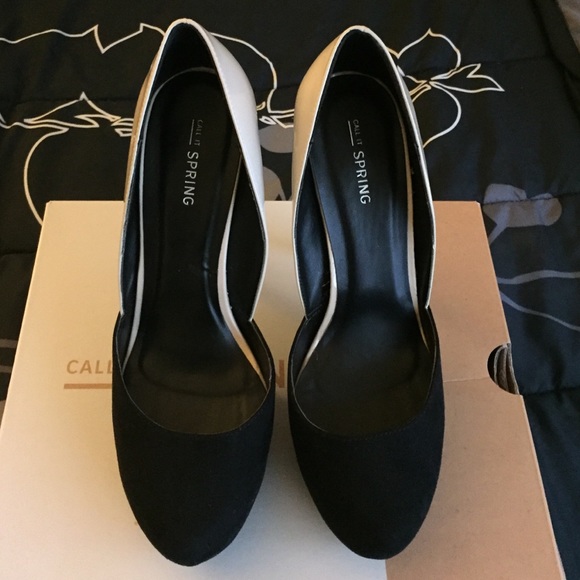 cute nude and black heels ! - Picture 2 of 4