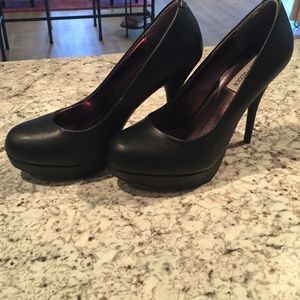 Steve Madden black high heels!