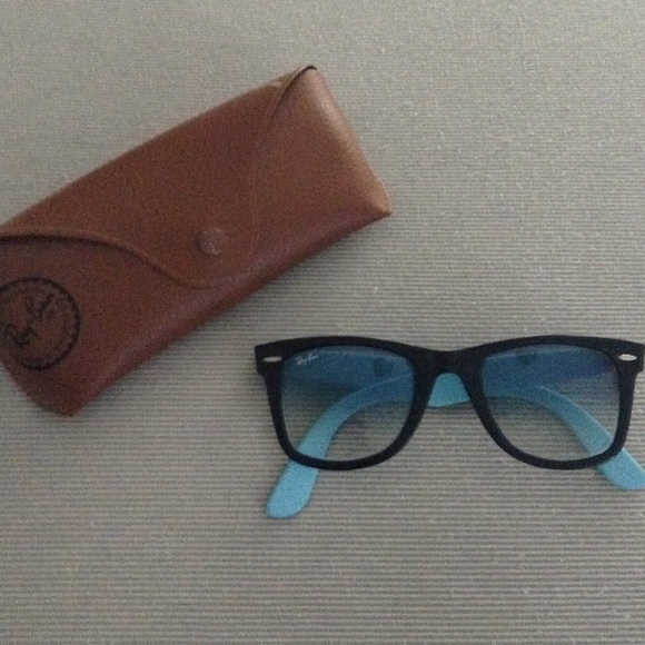 Ray Ban sunglasses with blue interior