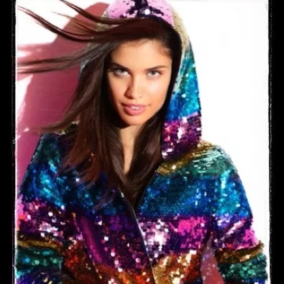 💥SOLD💥Victorias Secret Pink Rainbow Sequin Bling - Picture 3 of 4