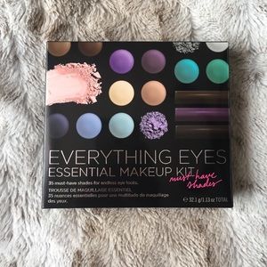 Victoria's Secret Essential Makeup Kit