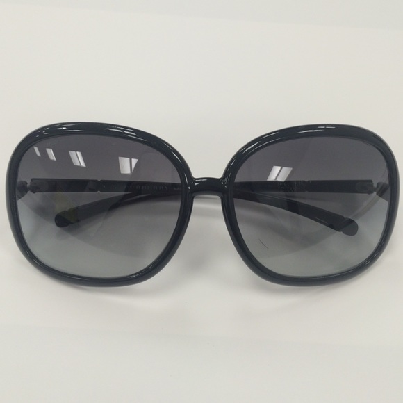 Burberry oversized sunglasses