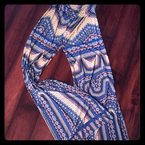 Get your 70's on!!! Bell bottoms and yoga style