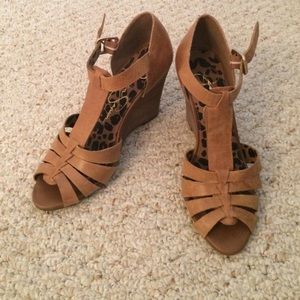 Jessica Simpson wedges