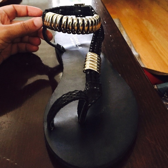 NWOT CARVELA KURT GEIGER - Picture 2 of 3