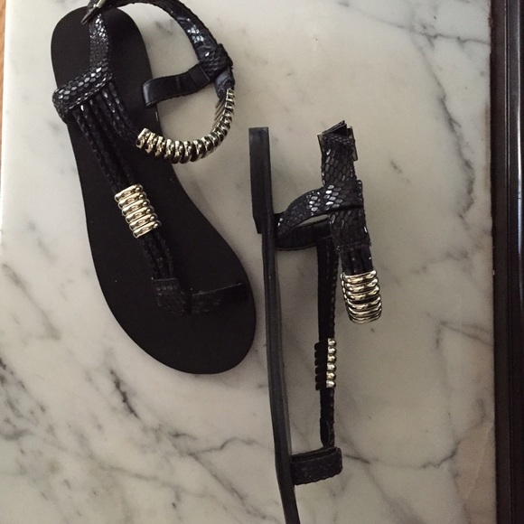 NWOT CARVELA KURT GEIGER - Picture 3 of 3