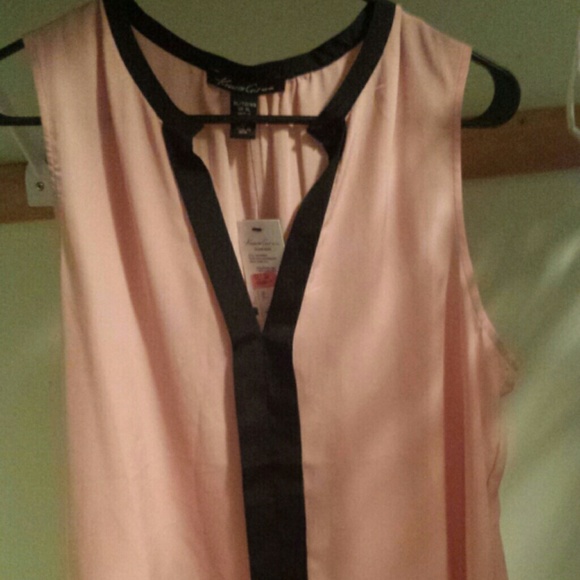 Kenneth Cole top