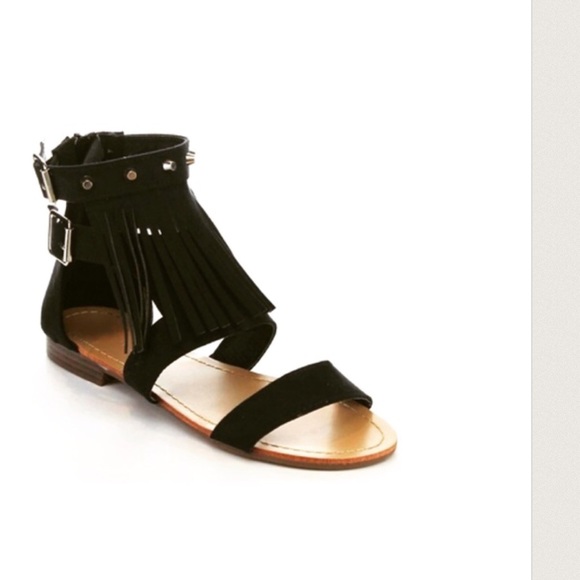 BLACK FRINGE SANDALS AVAILABLE IN MULTIPLE SIZES